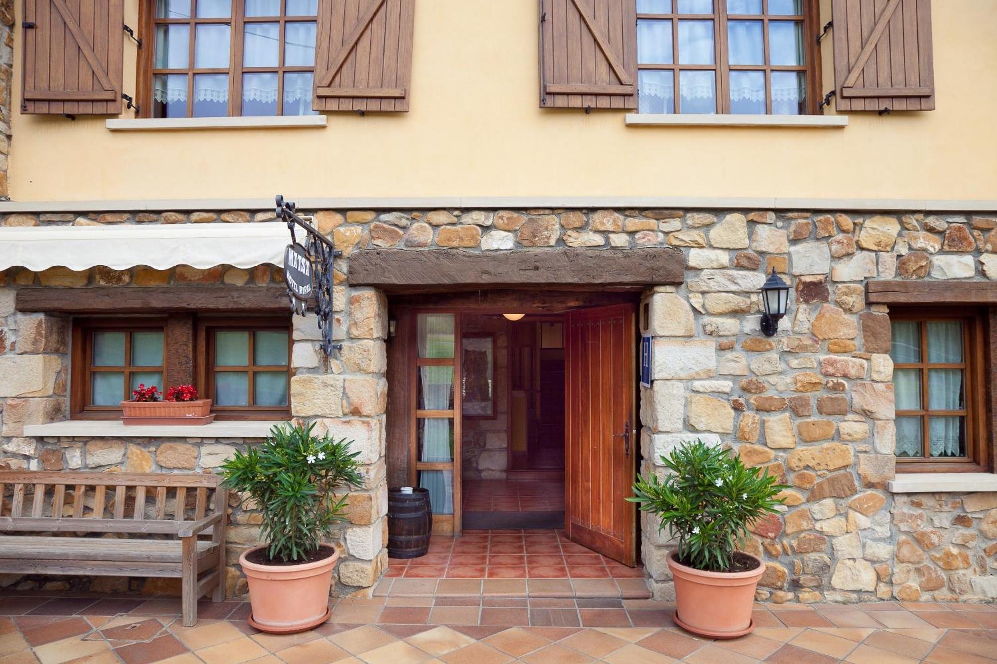 Hotel Matsa B&B Лесама Экстерьер фото